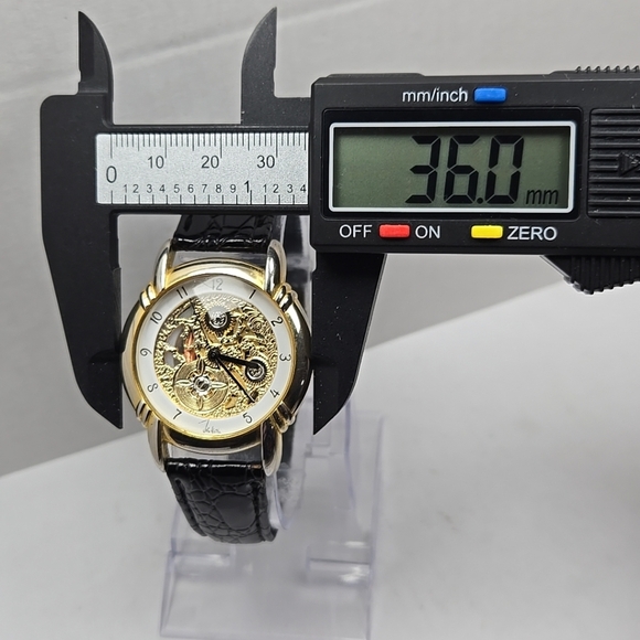 Mens Vintage John Weitz Faux Skeleton Watch Gold Tone Quartz New Battery - Picture 4 of 11